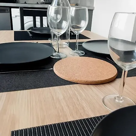 Apartment Evasion, Avec Terrasse